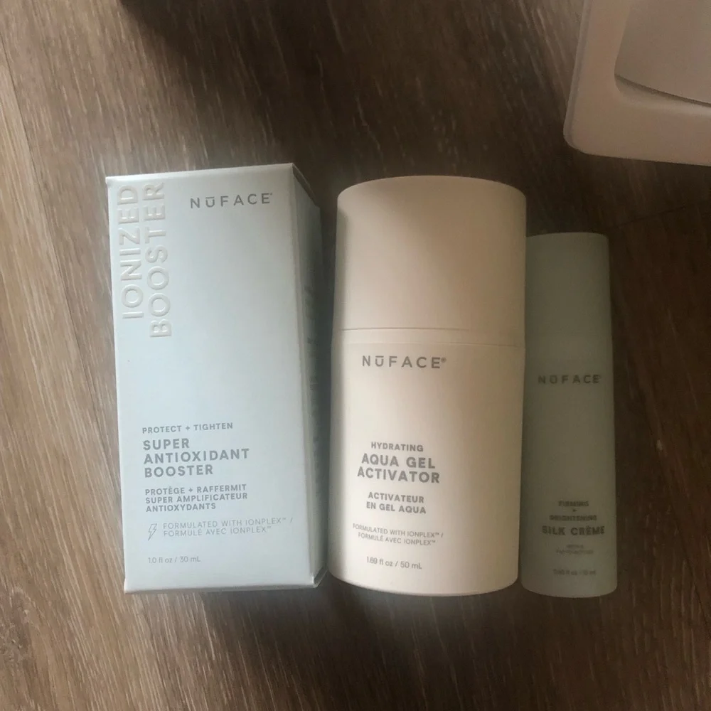 NuFace Trinity + Facial Toning Device Starter Kit, w/ Super Antioxidant Booster - Picture 6 of 6